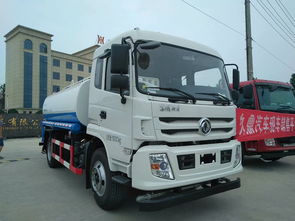 銅川市新款東風(fēng)12噸環(huán)衛(wèi)灑水車(chē) 綠色物流先鋒，助力城市清潔新風(fēng)尚